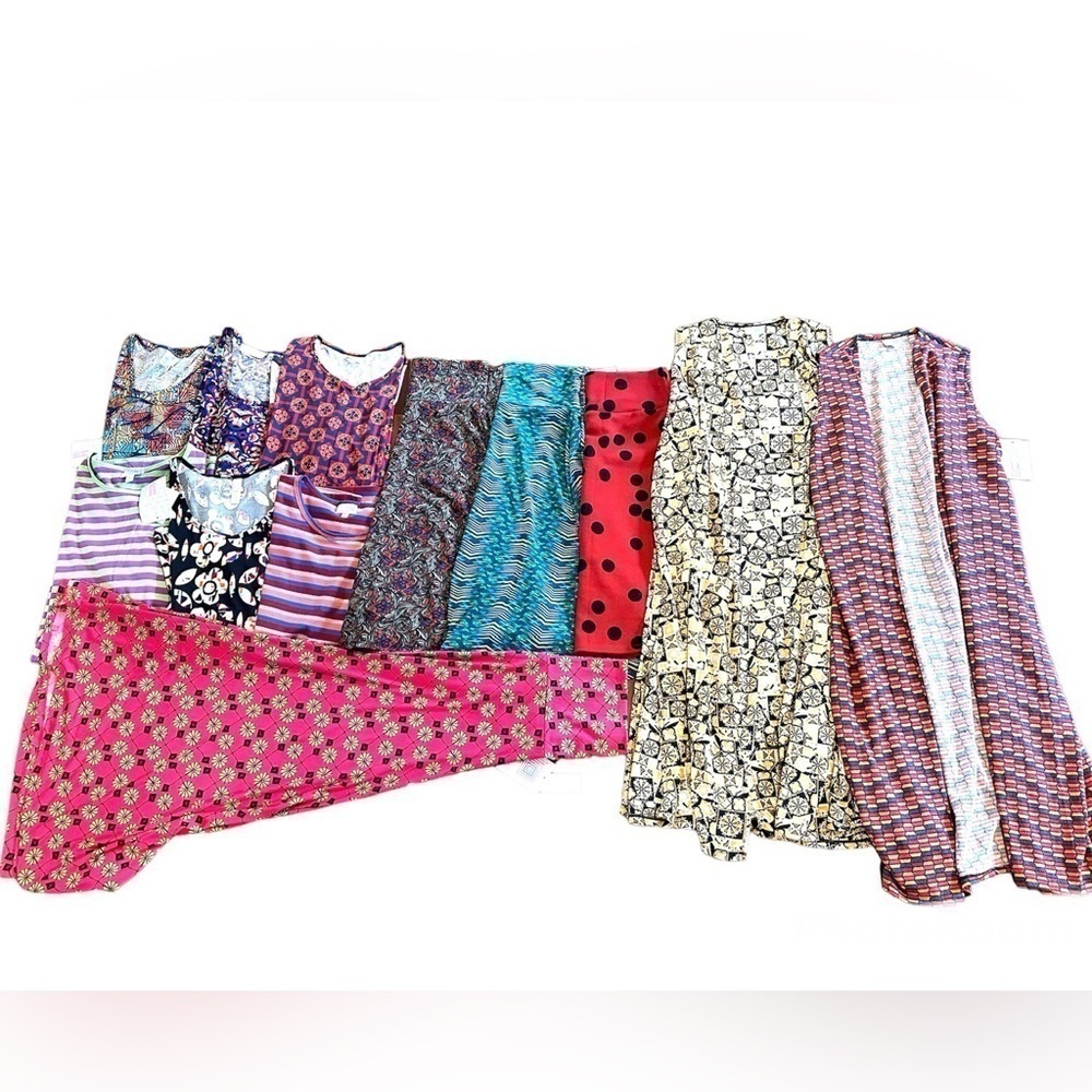 Lularoe LOT Womens Medium 12 PC Azure Maxi Cassie Irma Joy Perfect T Lynnae Gigi